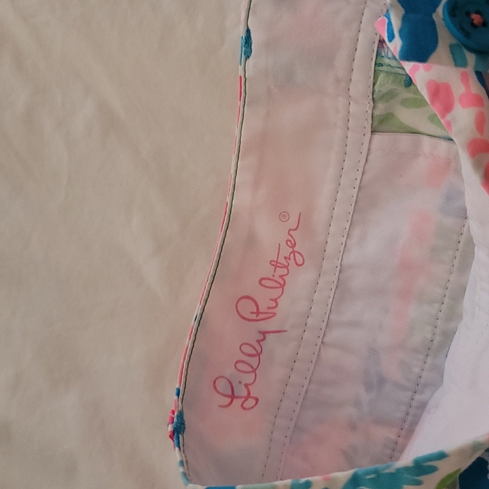 Lilly Pulitzer Coral Reefs Print Callahan Short - Picture 6 of 7
